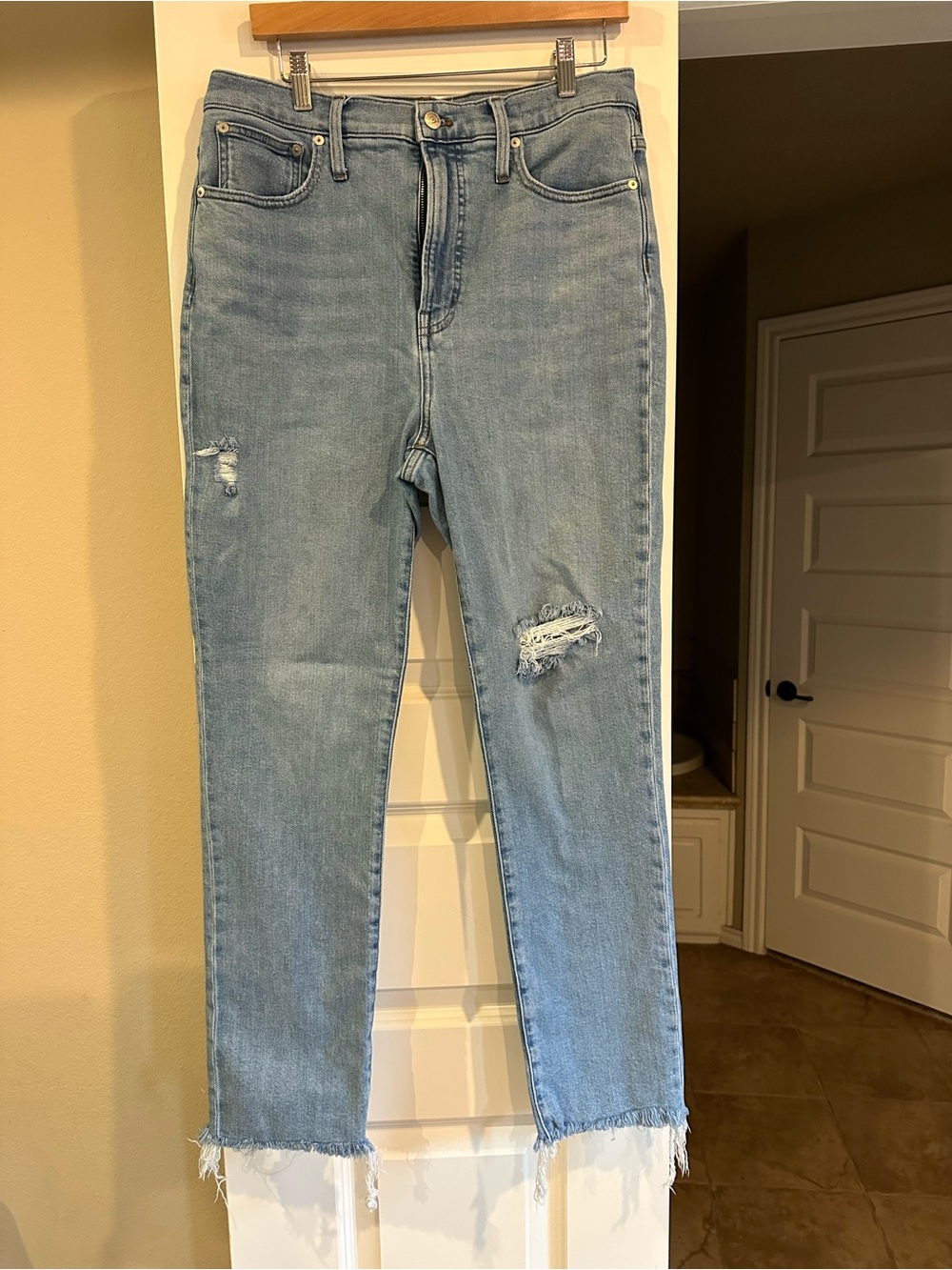 Madewell Light Blue Distressed Women’s High-Rise Jeans